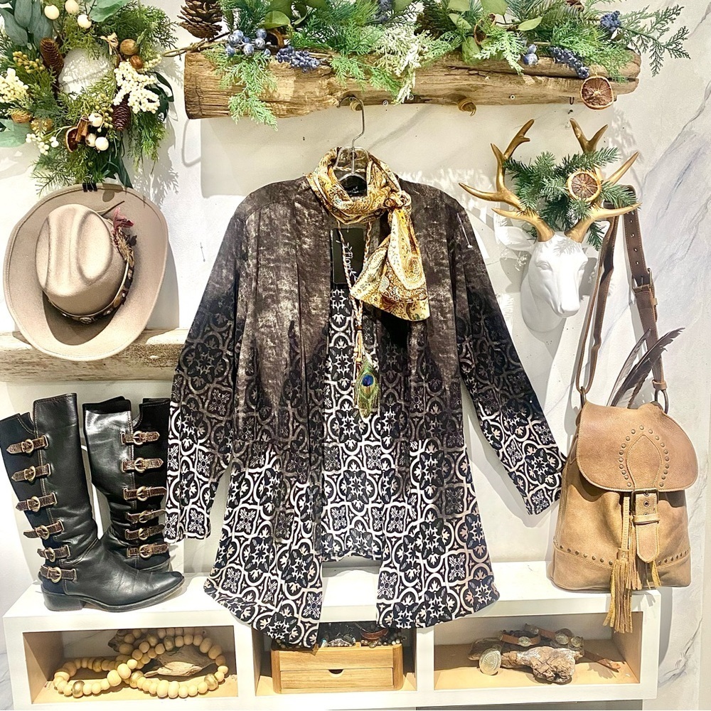 Open front cardi/cover up w enchanting Gypsy western vibe